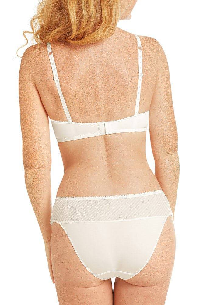Amoena Be Beautiful Padded Wire-Free Bra - Charming Off-White
