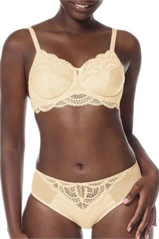 Amoena Karolina Wired Mastectomy Bra - Sand